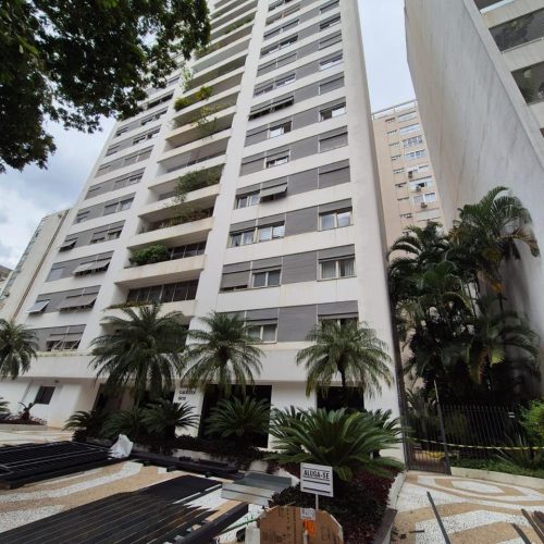 photo_5055346936449272619_y